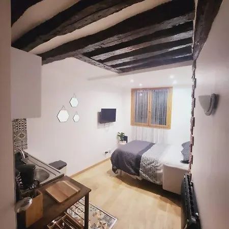Coqueto Estudio Parigi